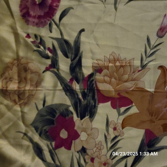 Spring Scarf Colorful Floral Silky 34" X 34" - Picture 4 of 7